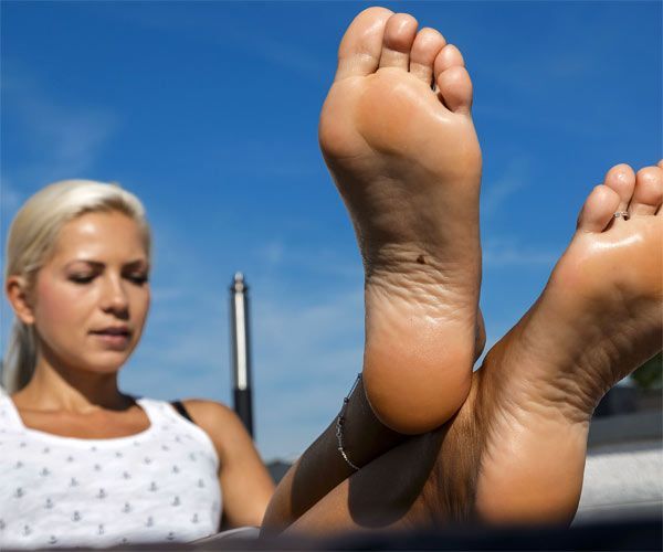 Bear B. reccomend naked blondes feet and soles pics