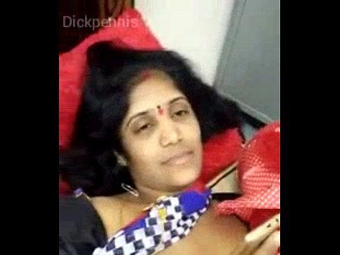 Tesla reccomend hot sexy indian aunty showing tits