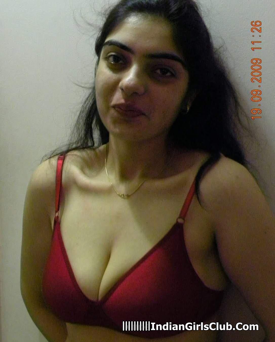 Pakistan girl weathere nakes pics