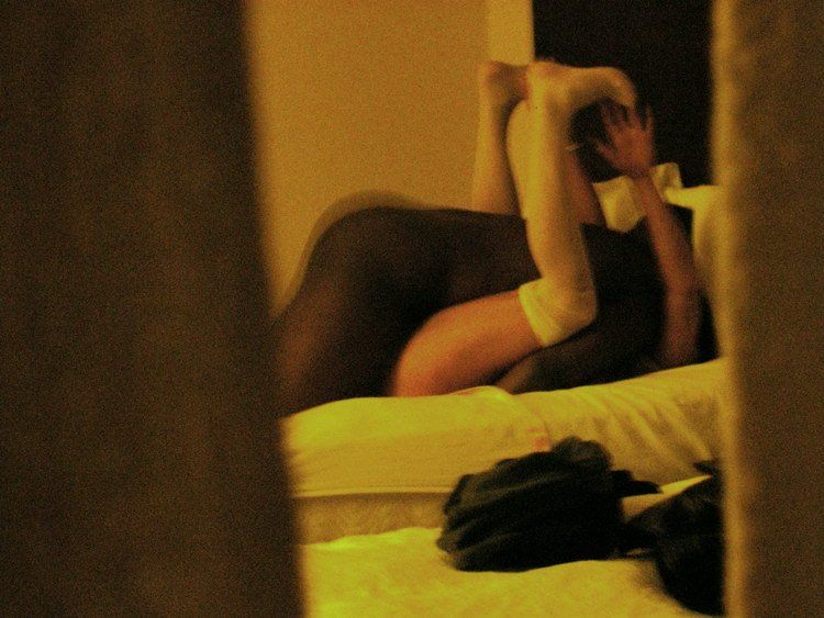 Twix reccomend Interracial amateur wife hotel sex movies
