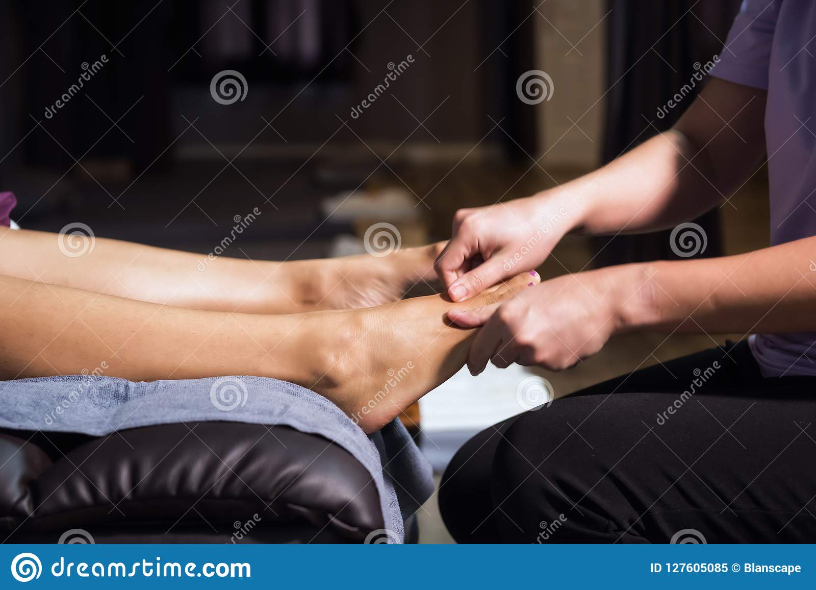 best of Pain Asian foot massage