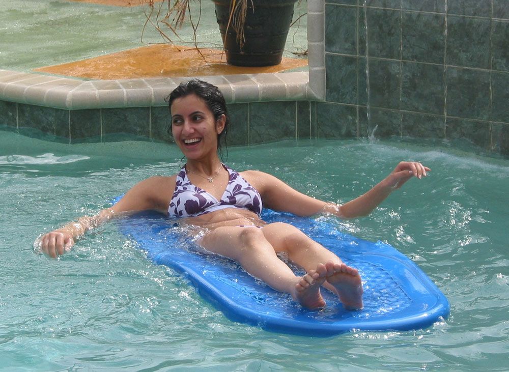 Pakistani women nude in swimming pool photo