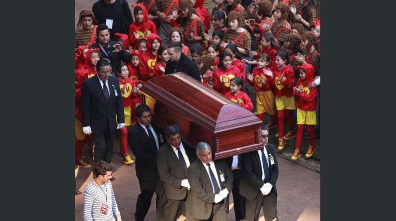 best of El funeral Chespirito