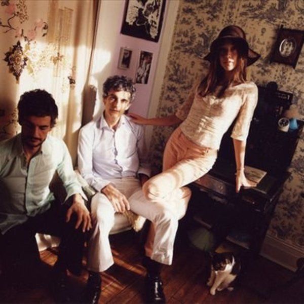 Blonde redhead official
