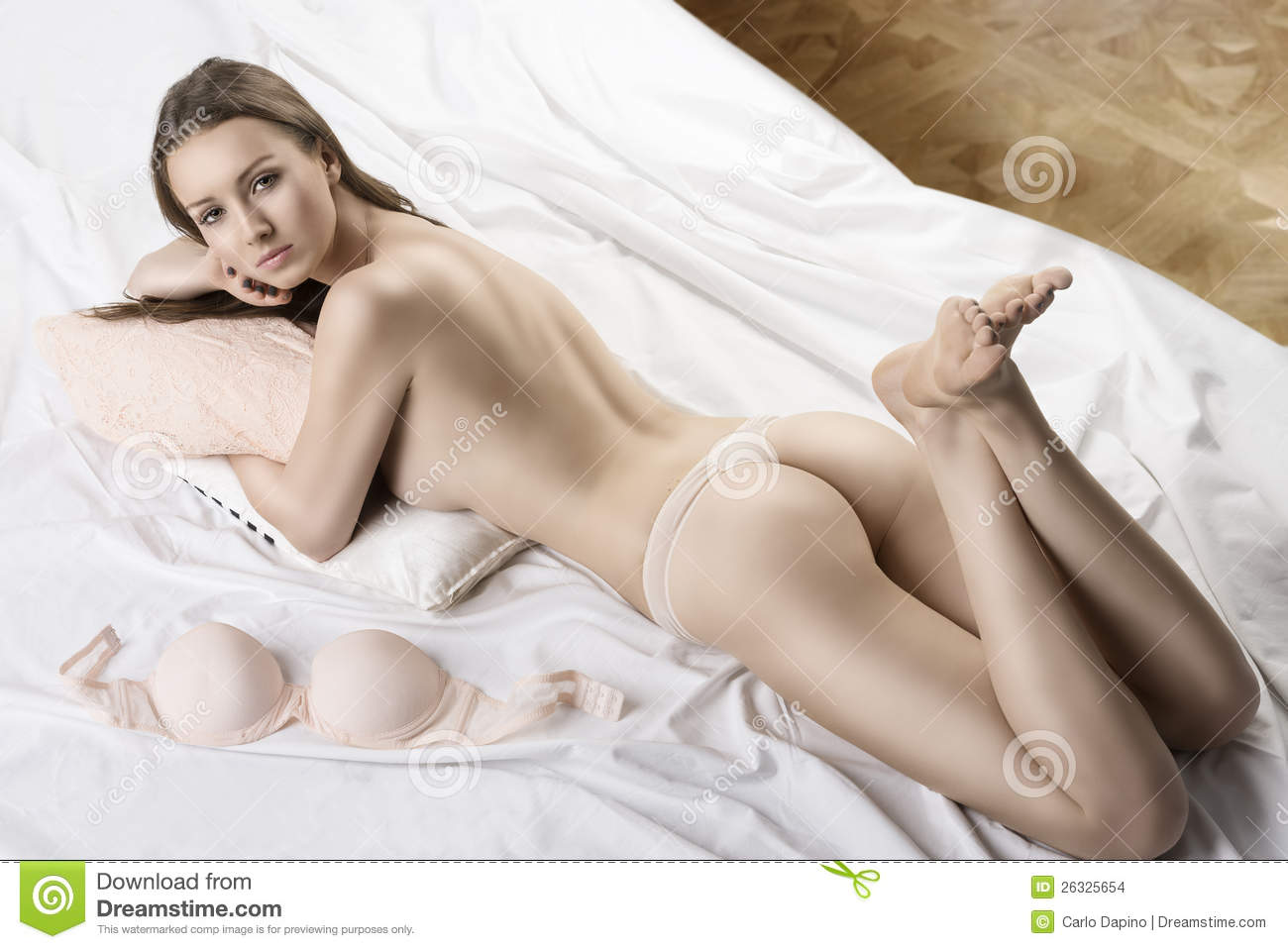 best of Nude laying around Sexy girls