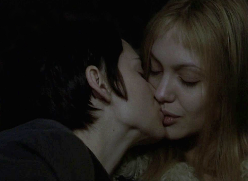 Angelina jolie lesbian kissing