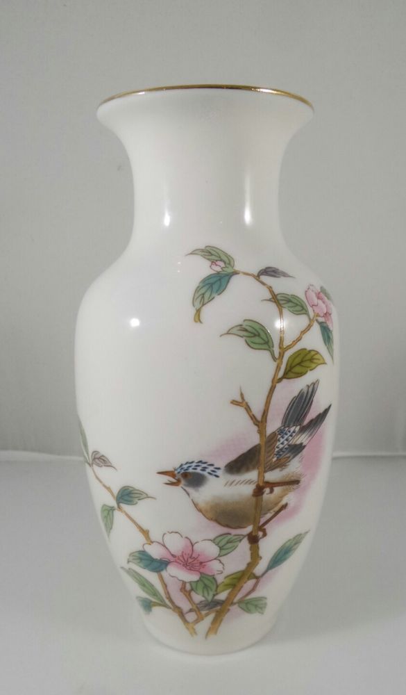 Angelfish reccomend Vintage japanese glass vase