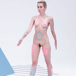 Miley cyrus naked hoy