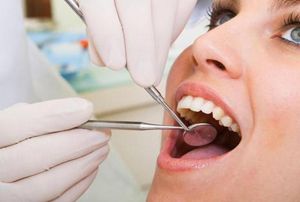 Oral hygiene in dependent adults